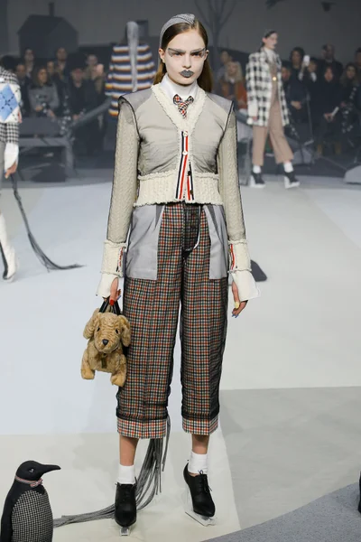 Look 28